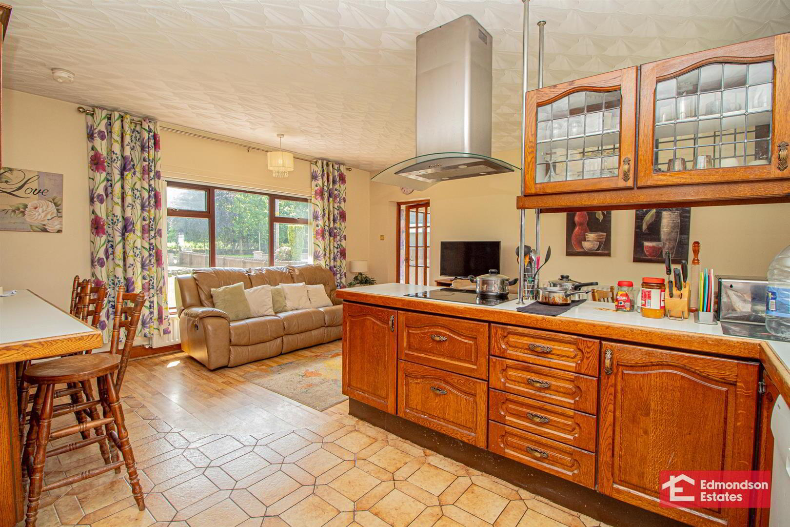 183 Raceview Road 12 of 32