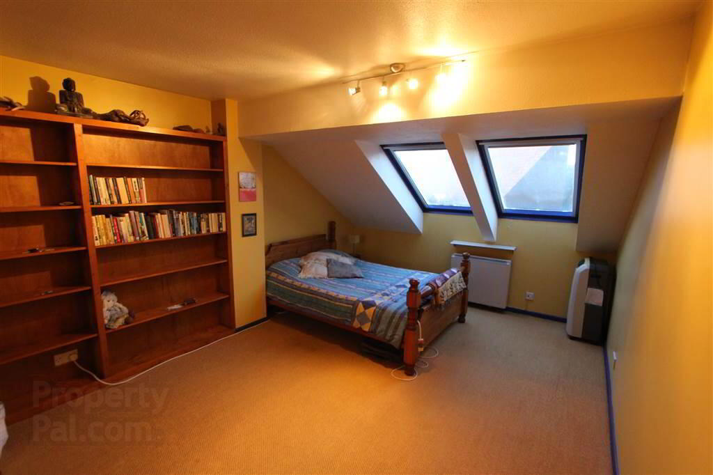 Apt 9, Colenso Court 5 of 7