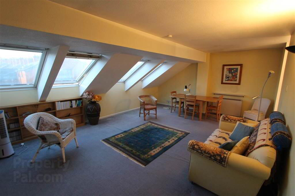 Apt 9, Colenso Court 3 of 7