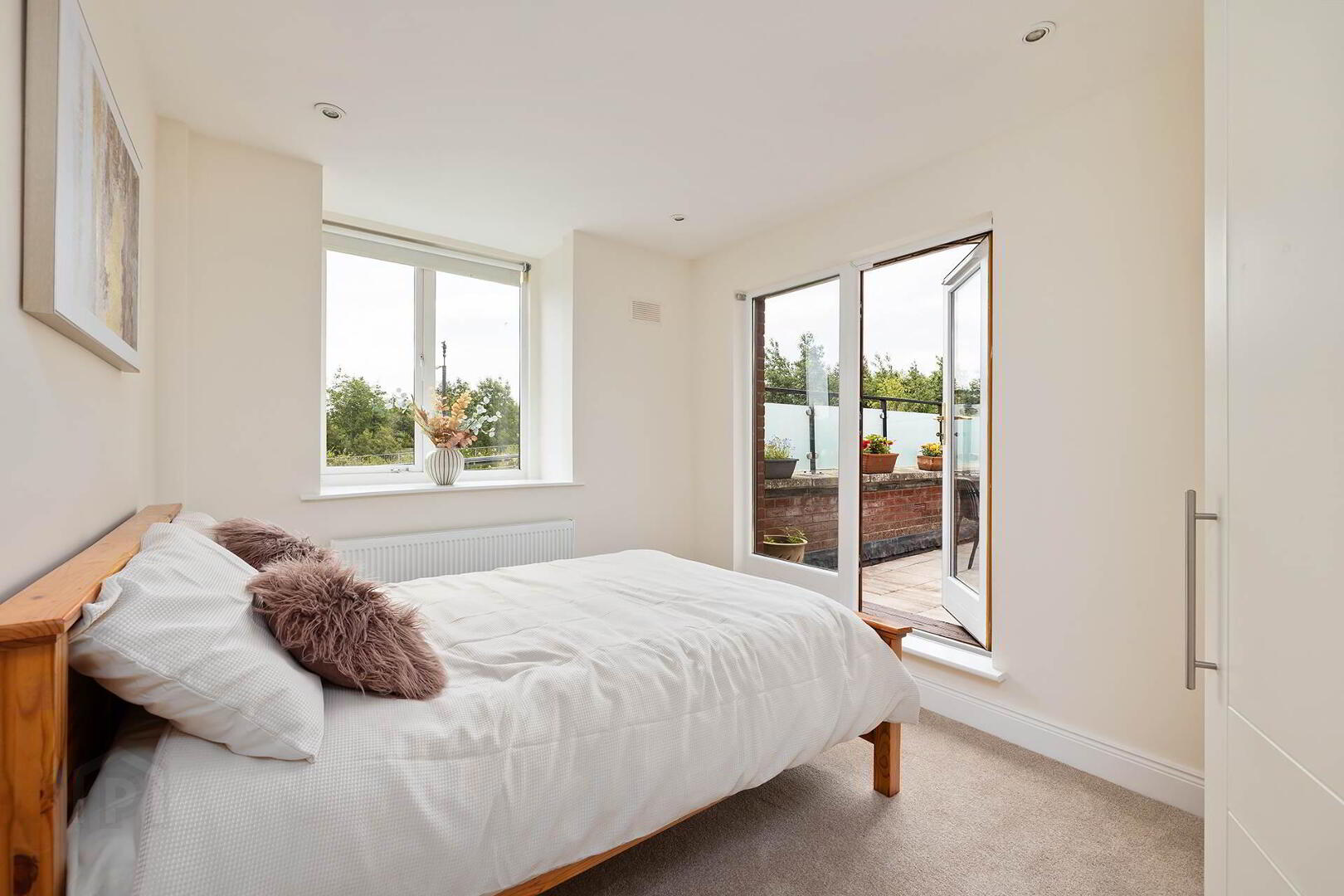 44 Hansted Close 14 of 22