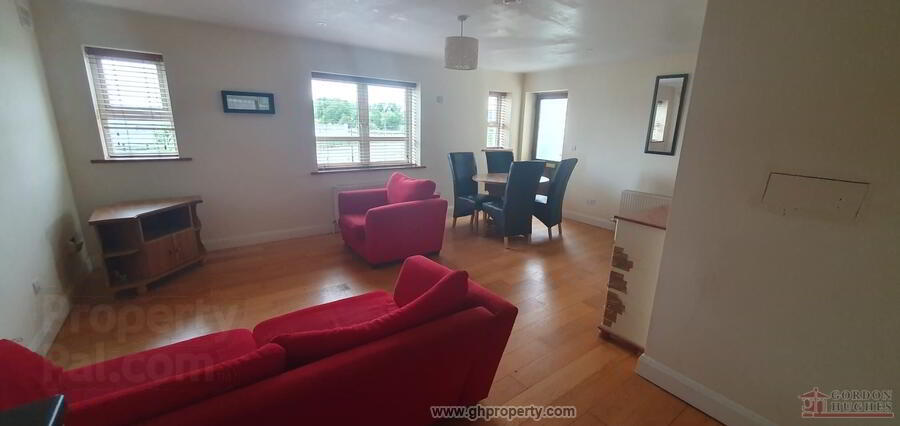 28 Hawthorn Crescent 5 of 7