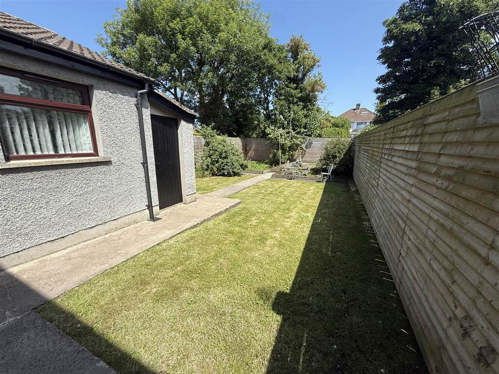 30 Downshire Park East 15 of 19