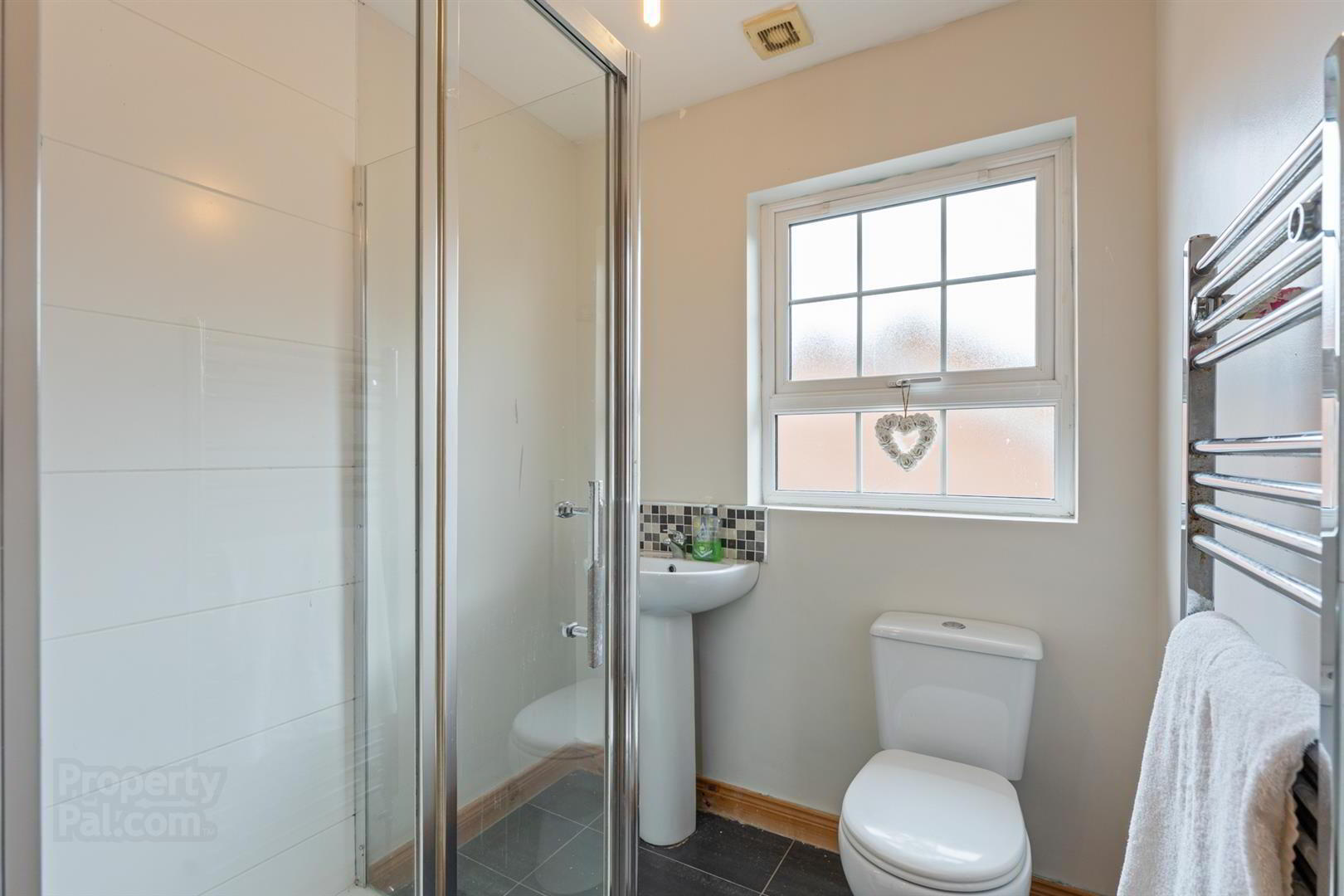 6 Glenview Avenue 12 of 19