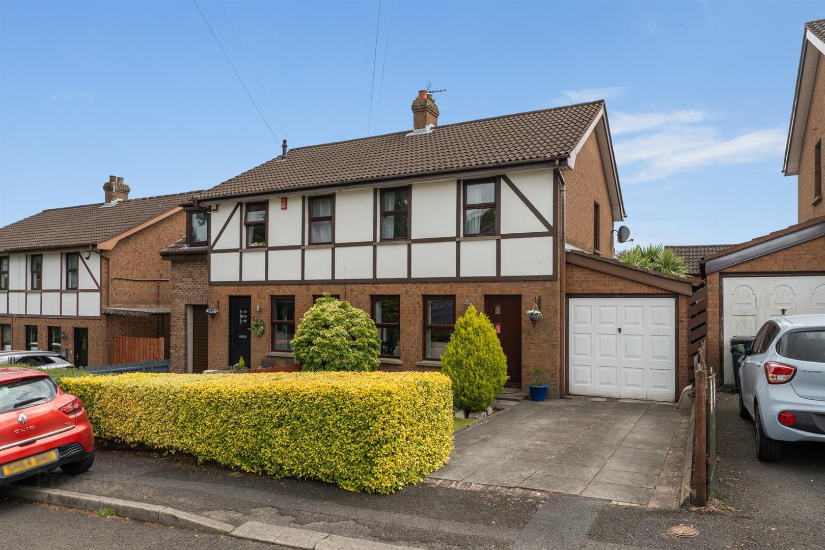 20 Beechgrove Gardens 1 of 17