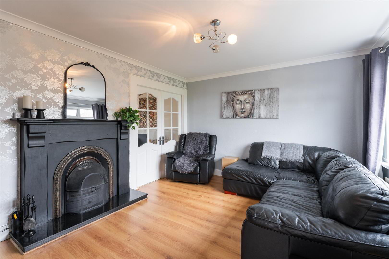 25 Kimberley Road 4 of 18