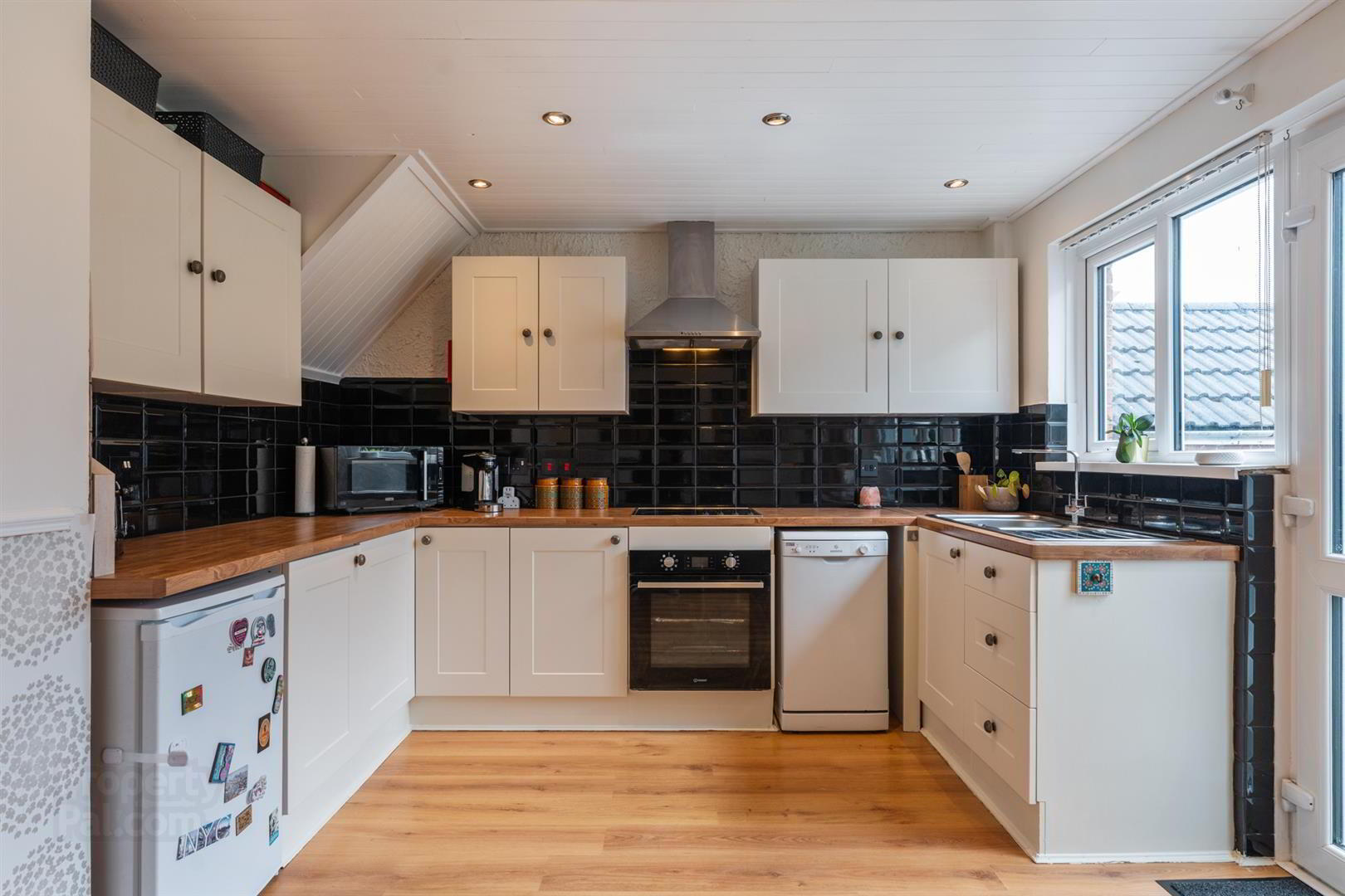25 Kimberley Road 8 of 18
