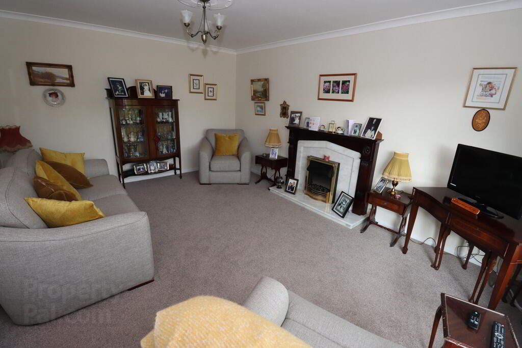 19 Seskin Avenue 3 of 13