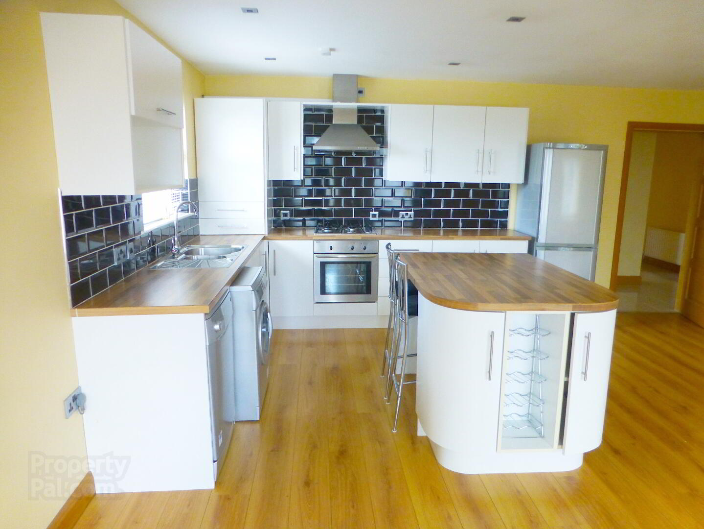 8 North Lodge Court 10 of 19