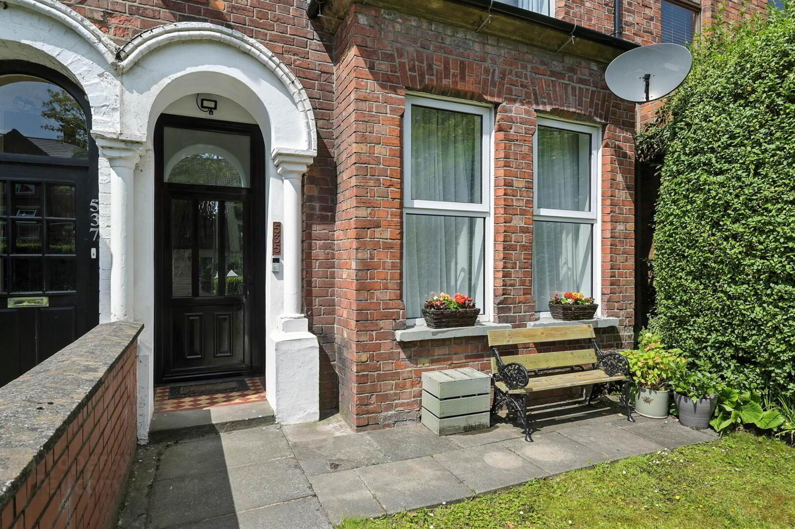property description image