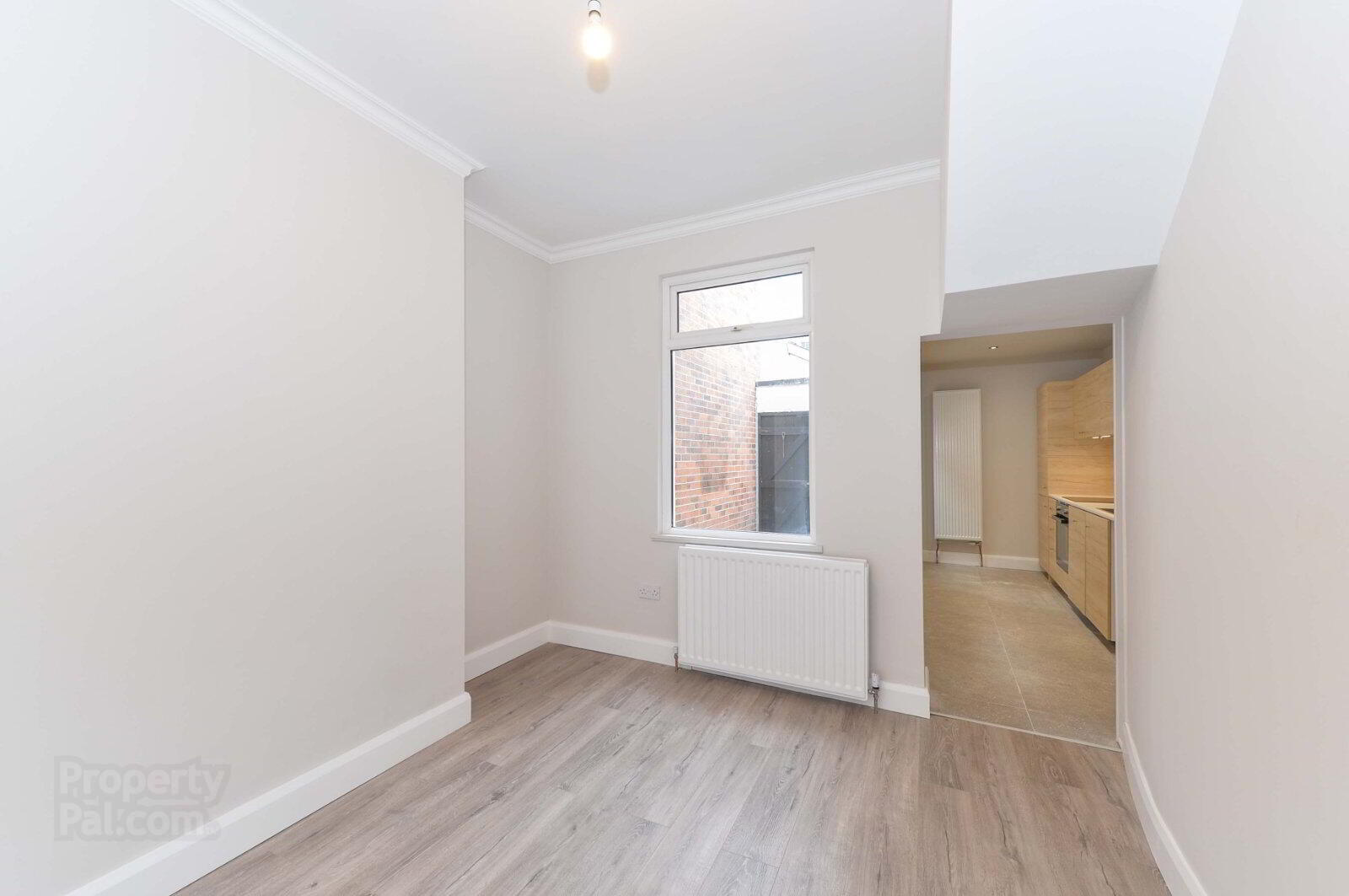 4 Lichfield Avenue 5 of 15