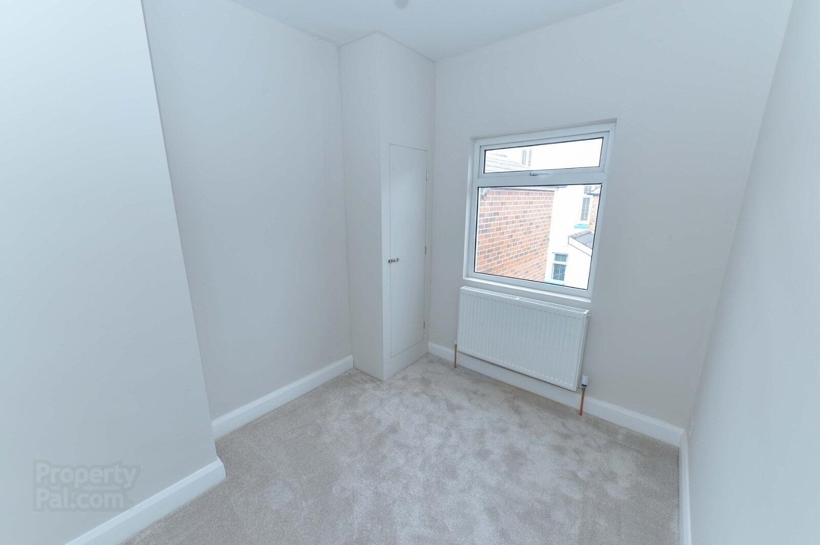 4 Lichfield Avenue 9 of 15