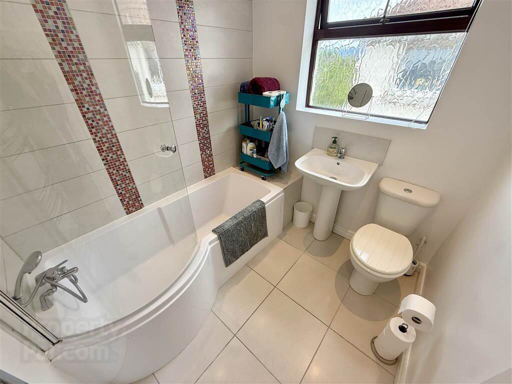 30 Carnamena Avenue 16 of 18