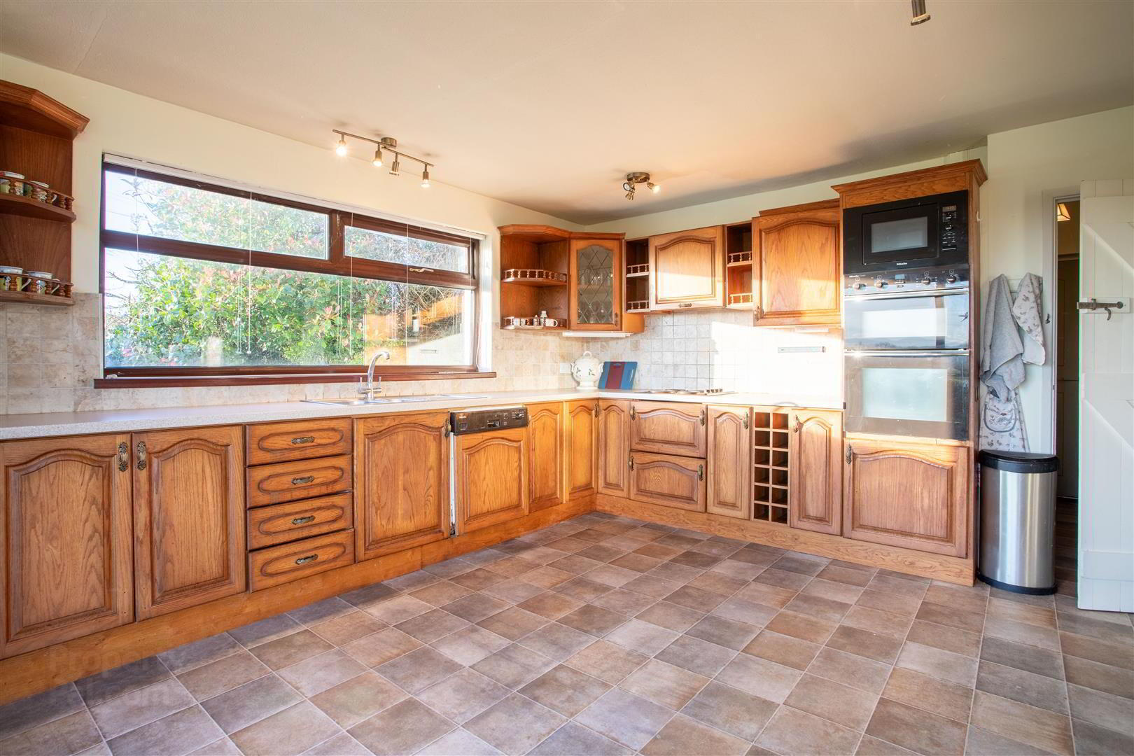 Brambles View, 190 Killynure Road 4 of 22