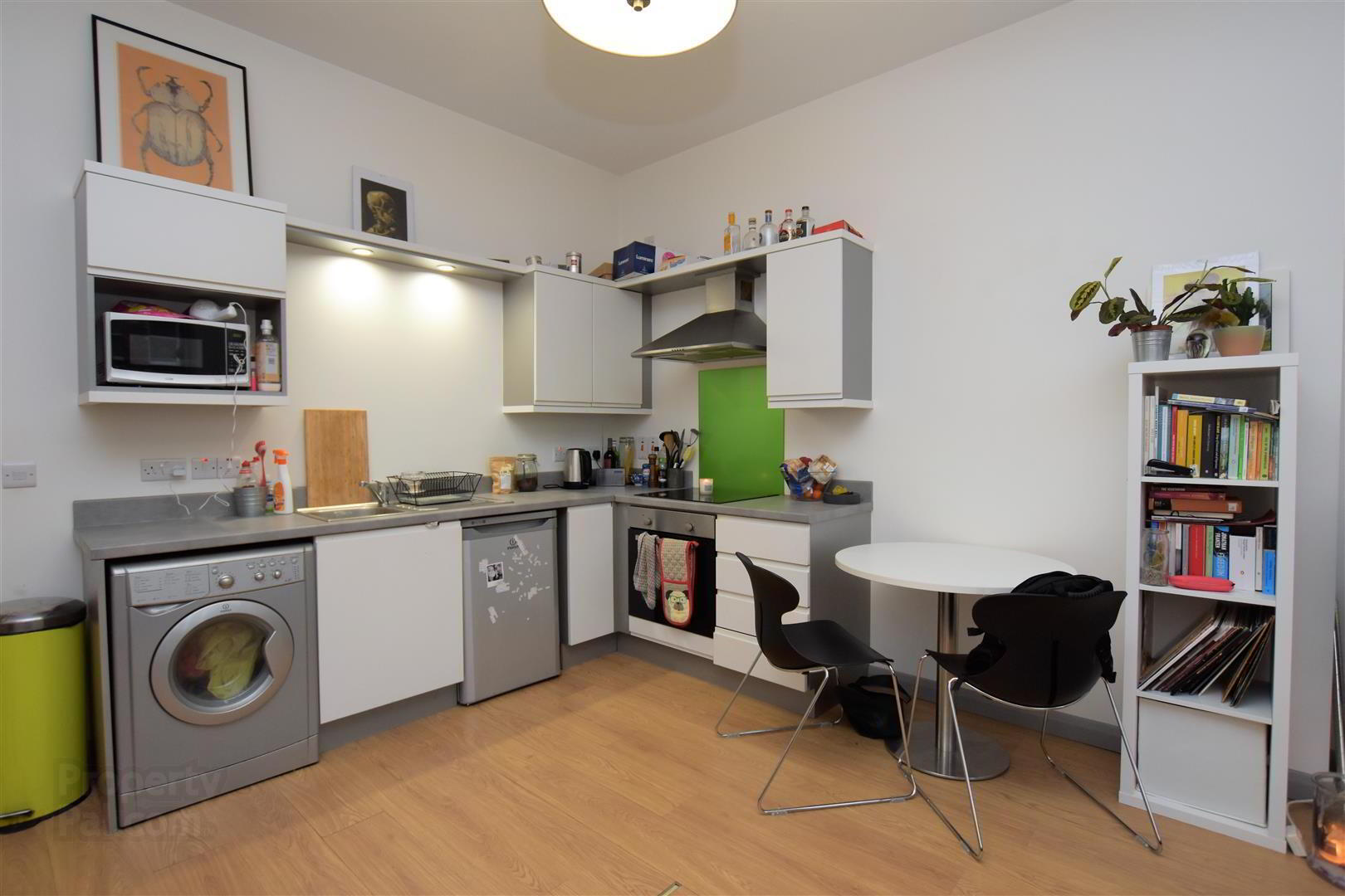 Apt 4, 104 Eglantine Avenue 4 of 6