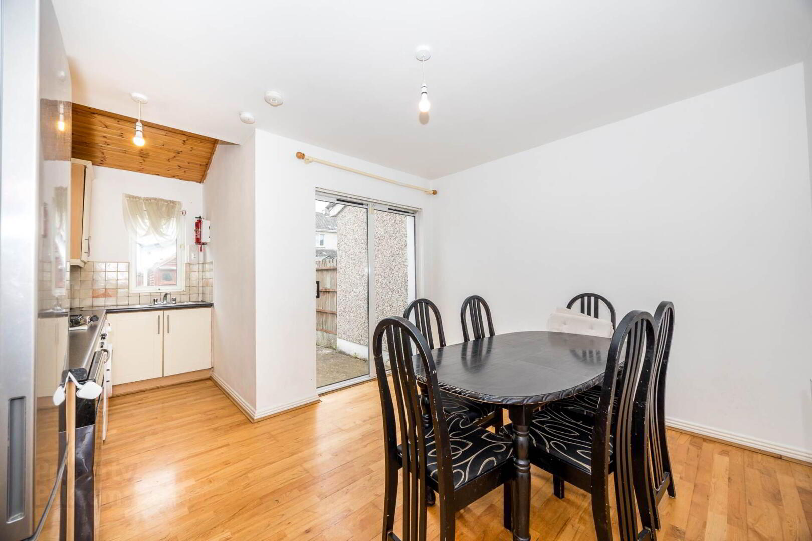 36 Ravenswood Crescent 6 of 16