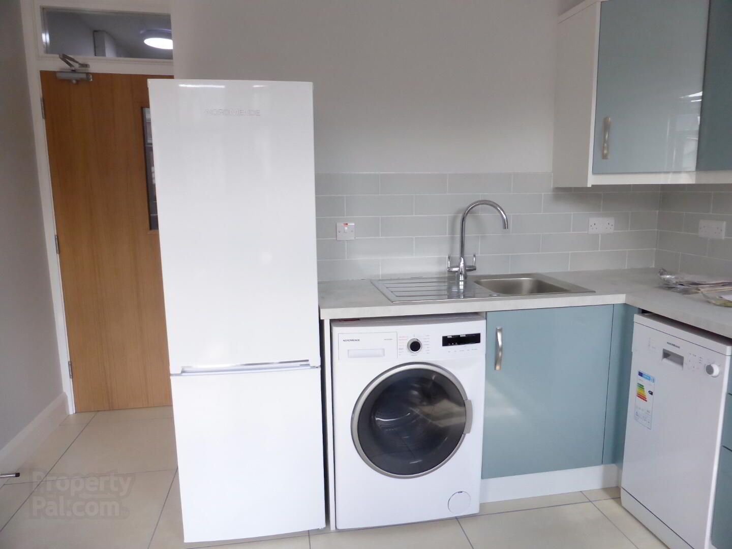 F5, 6 Eglantine Place 3 of 15
