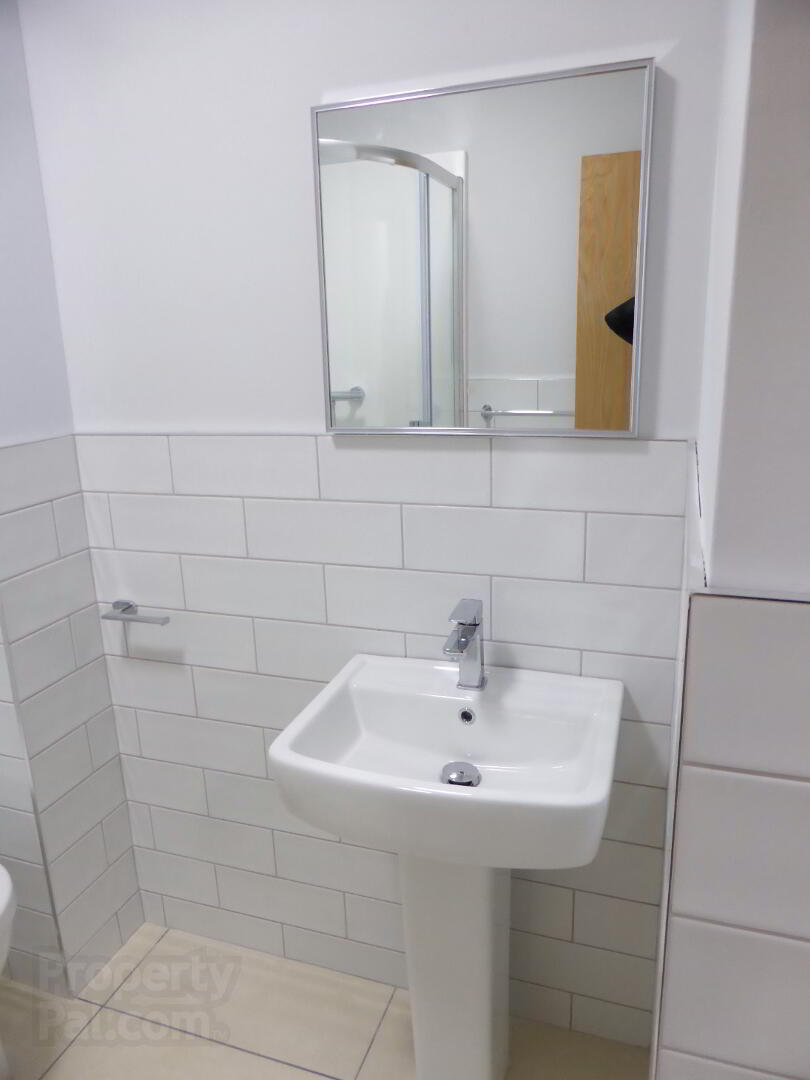 F5, 6 Eglantine Place 7 of 15