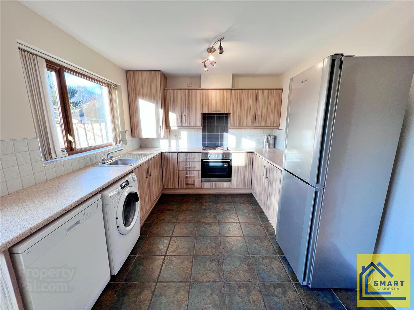 9 Inver Court 7 of 16