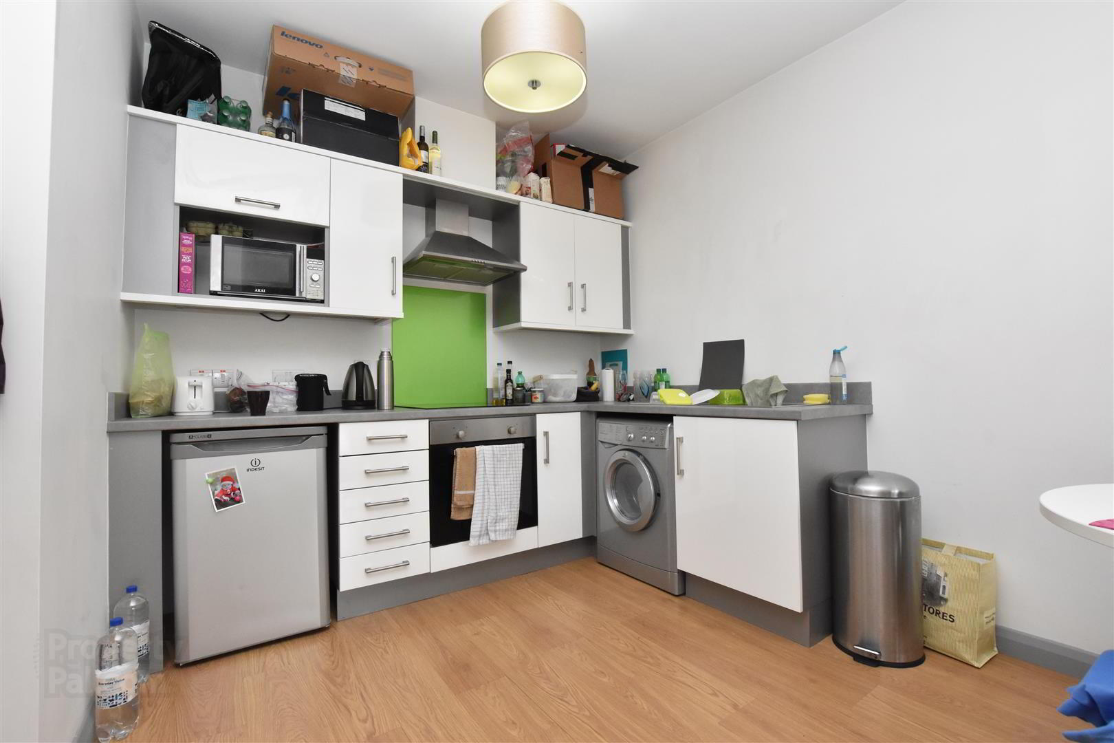 Apt 2, 125 Wellesley Avenue 3 of 5