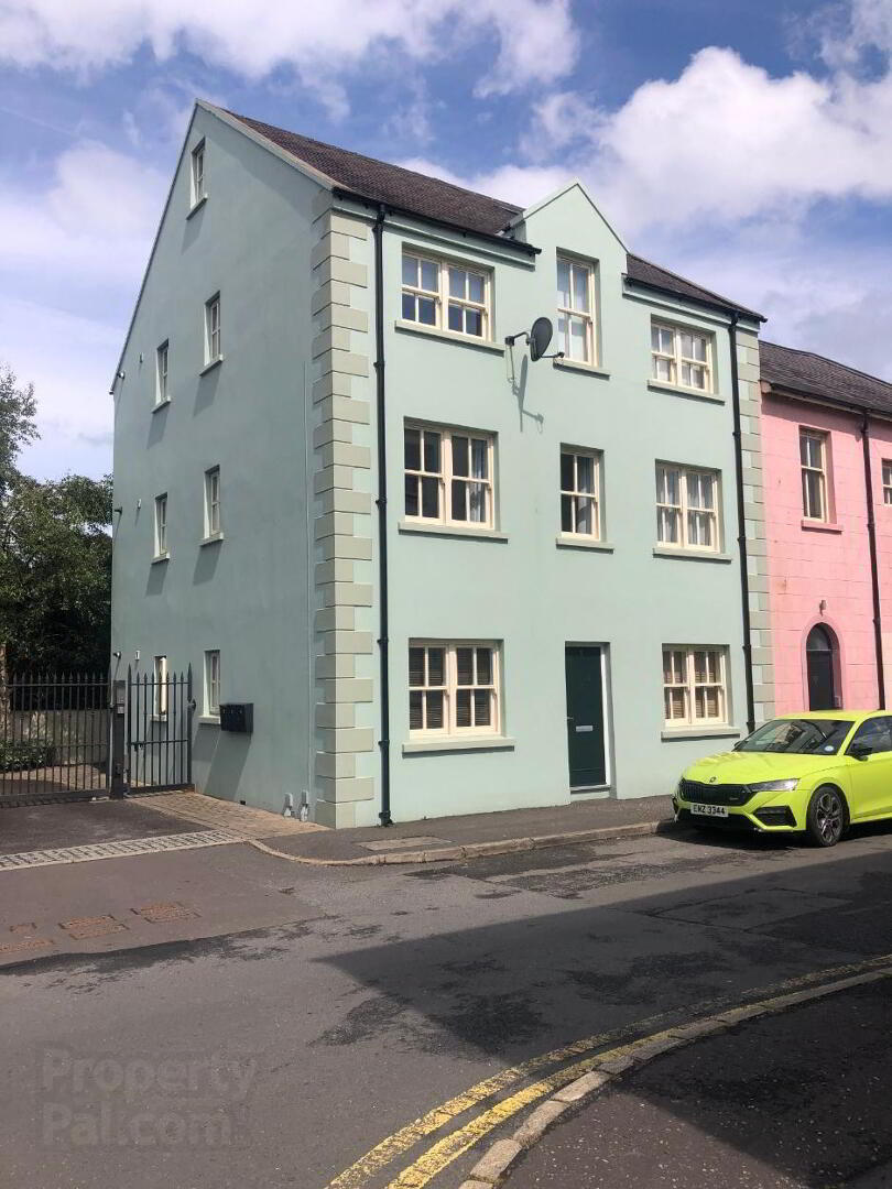 3 Linen Court 1 of 13