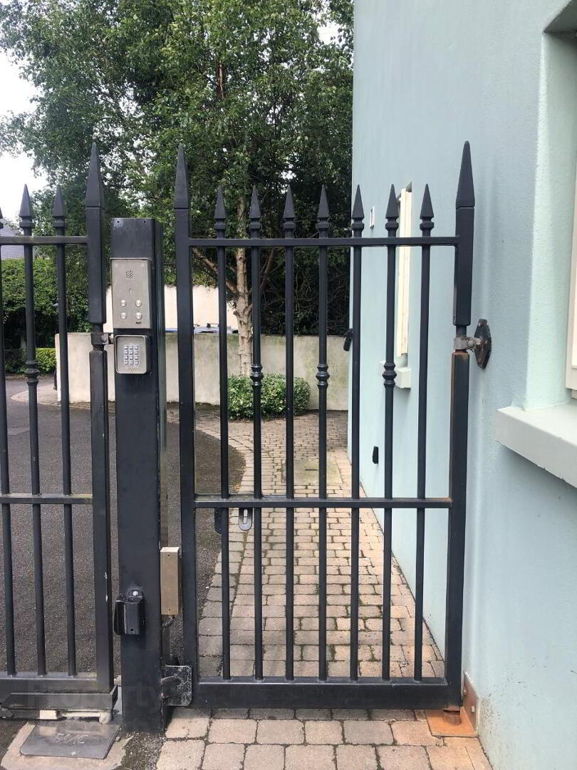 property description image