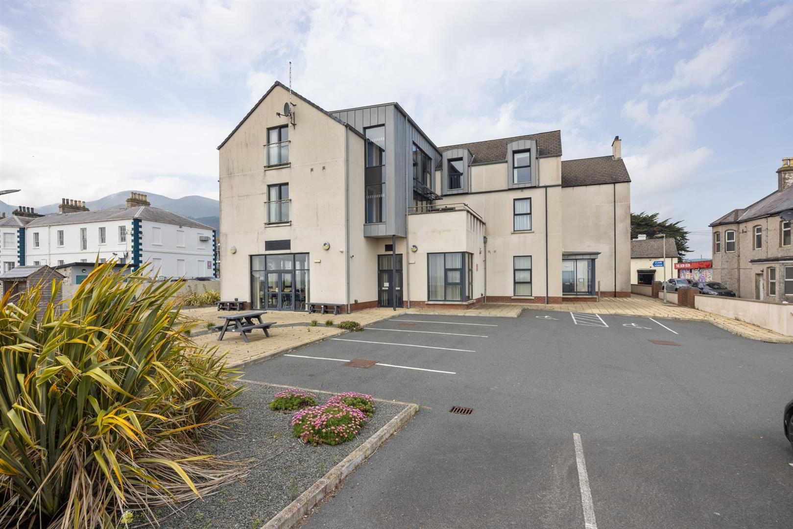 Clare Lodge, 3 Castle Place 3 of 62