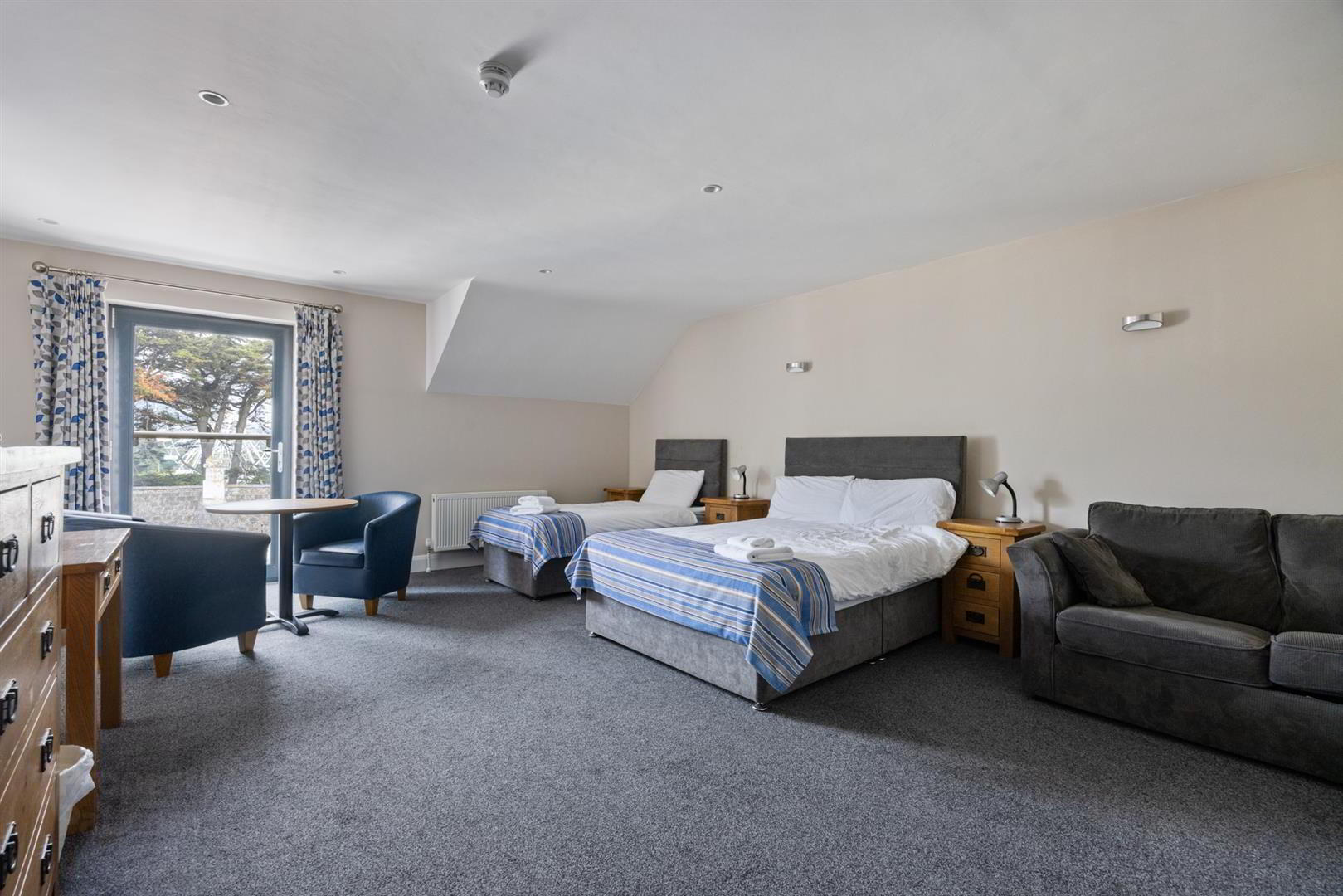 Clare Lodge, 3 Castle Place 37 of 62