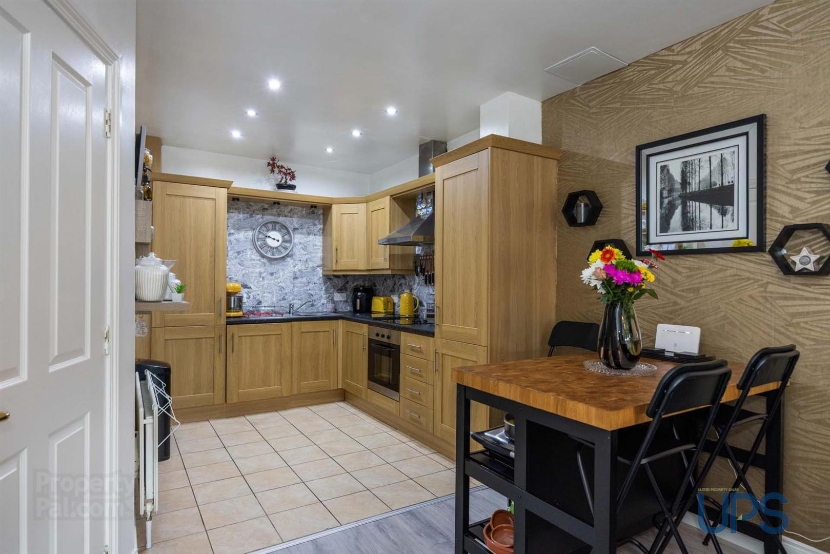 Apt 1 Casement Court, 99 Andersonstown Road 13 of 20