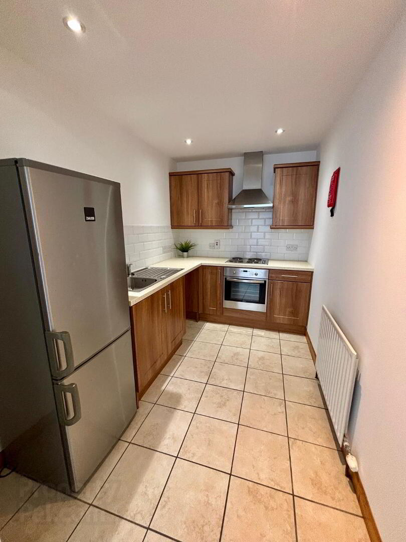 17 Shaftesbury Drive 9 of 20