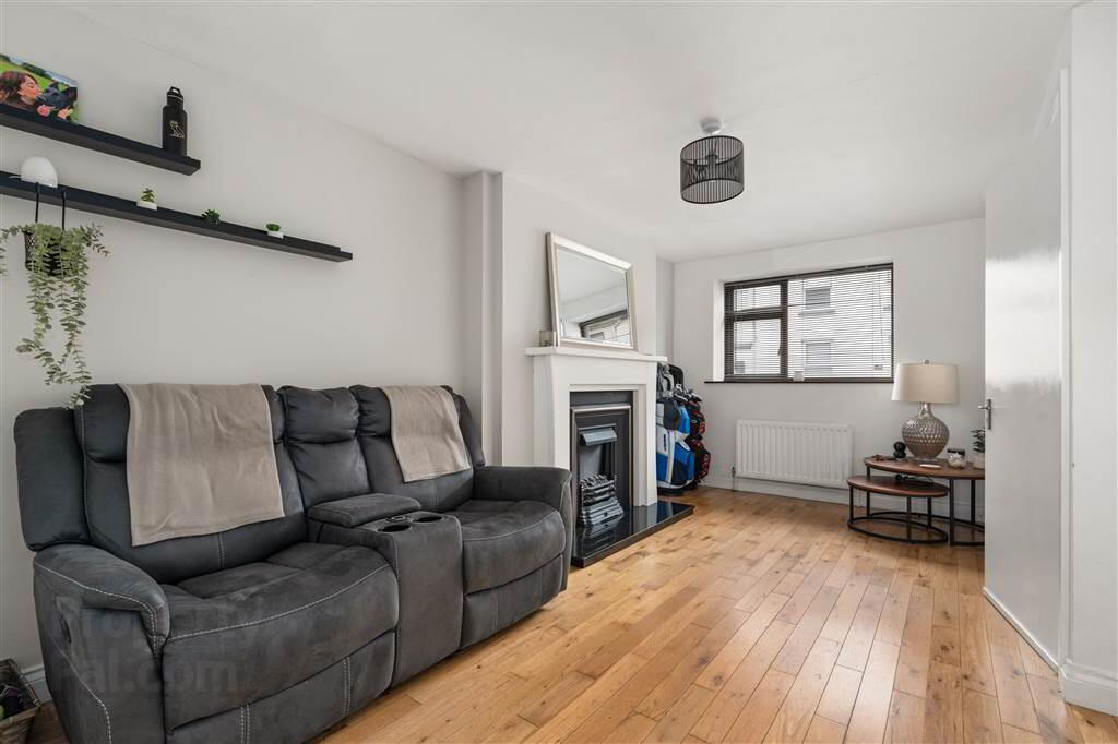 11 Pottinger Street 8 of 33