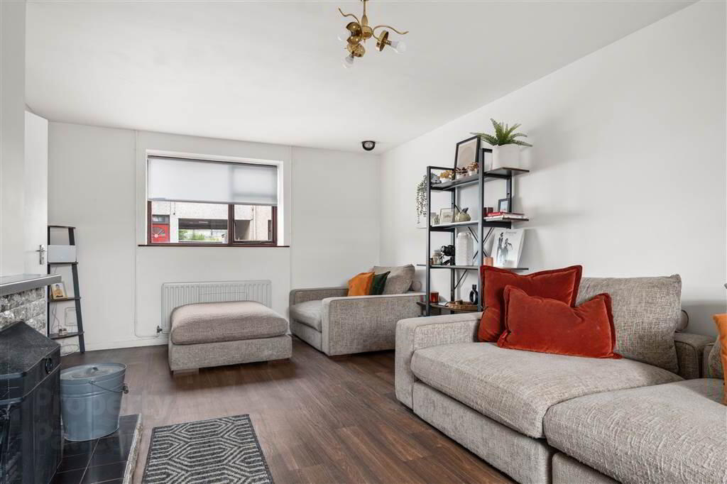11 Pottinger Street 6 of 33