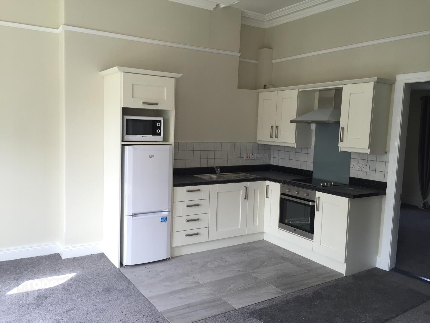 66 Lodge Road 5 of 13