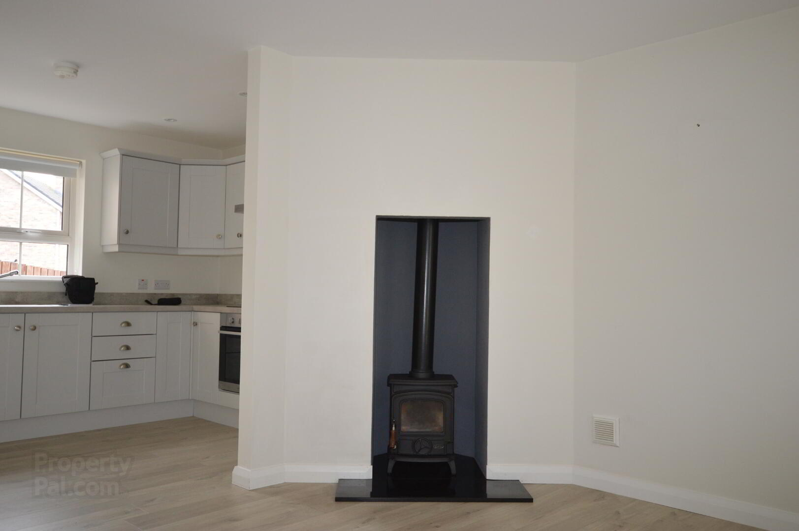 61 Brookfield Road 9 of 26