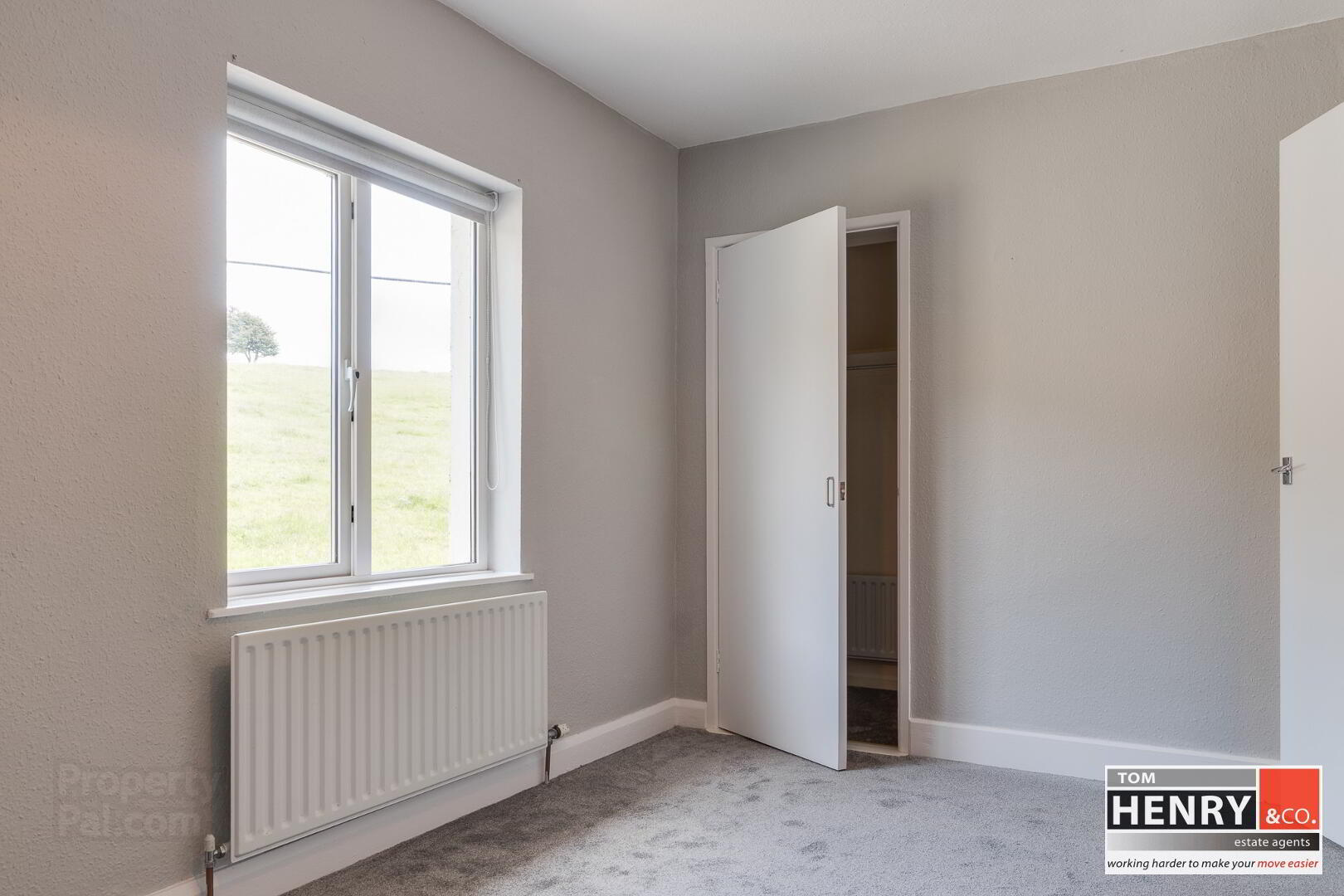 29 Whitelough Road 23 of 31
