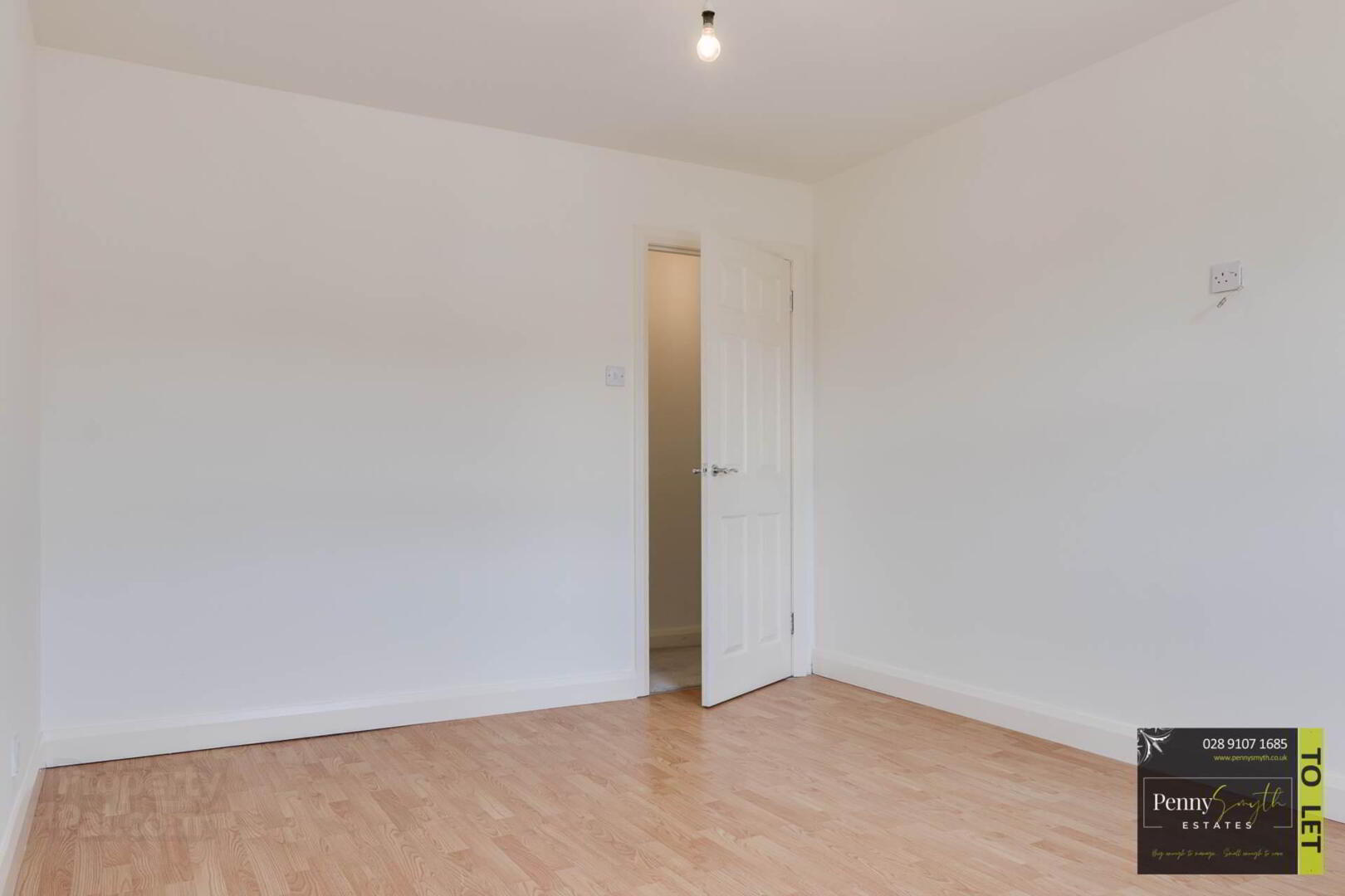 31 Regency Square 22 of 38