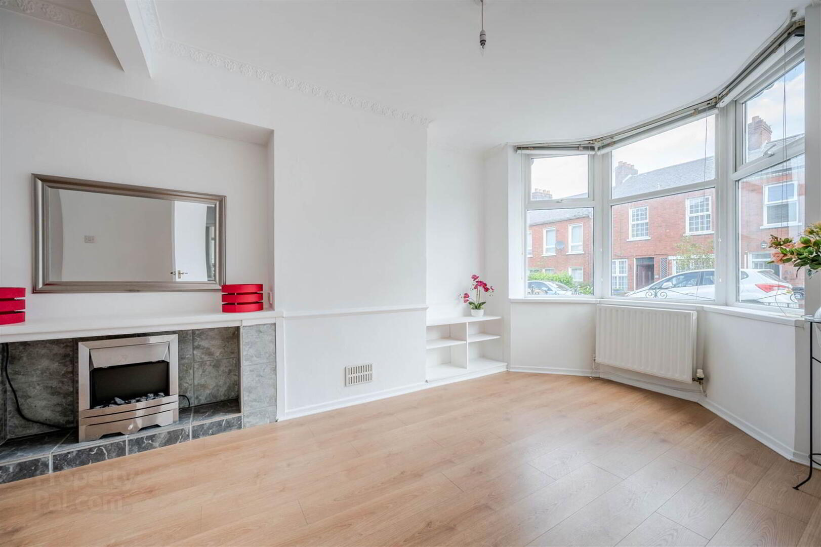 57 Downshire Road 4 of 18