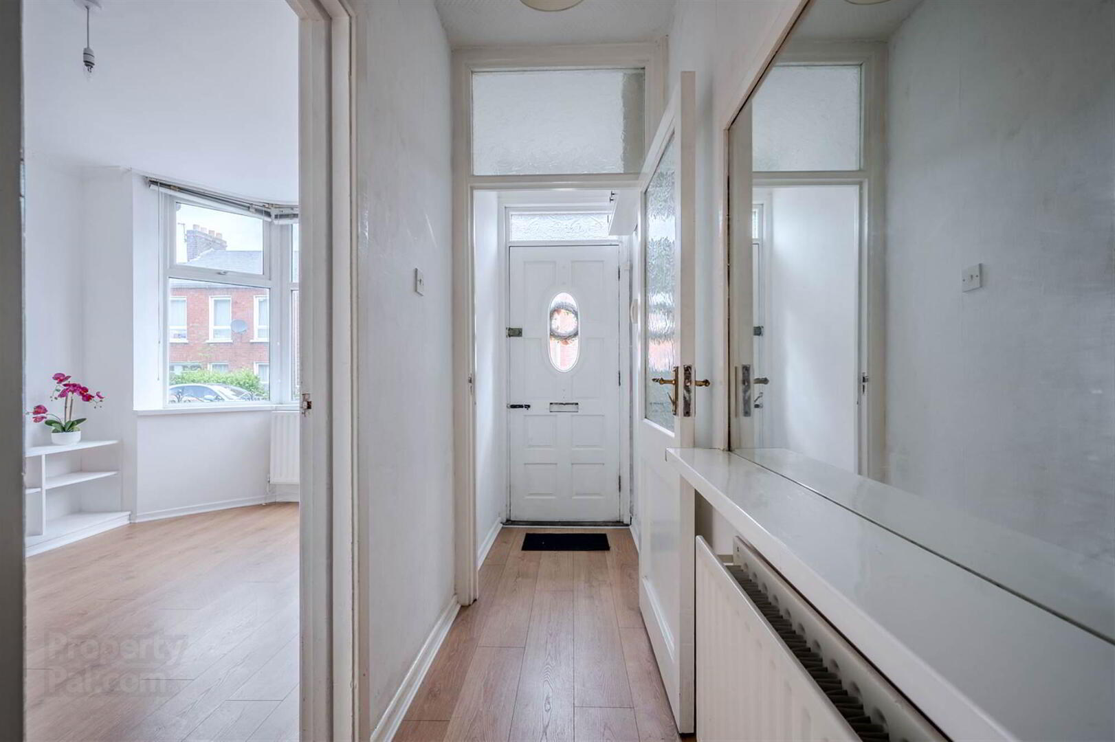 57 Downshire Road 3 of 18