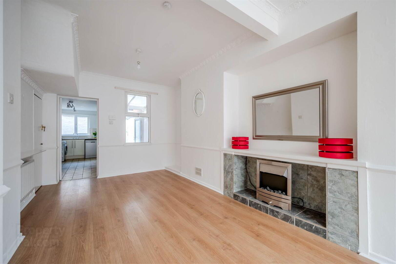 57 Downshire Road 5 of 18