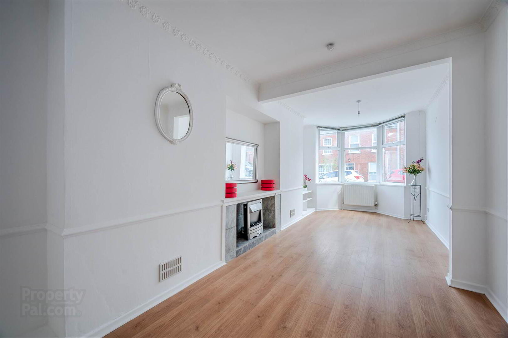 57 Downshire Road 6 of 18