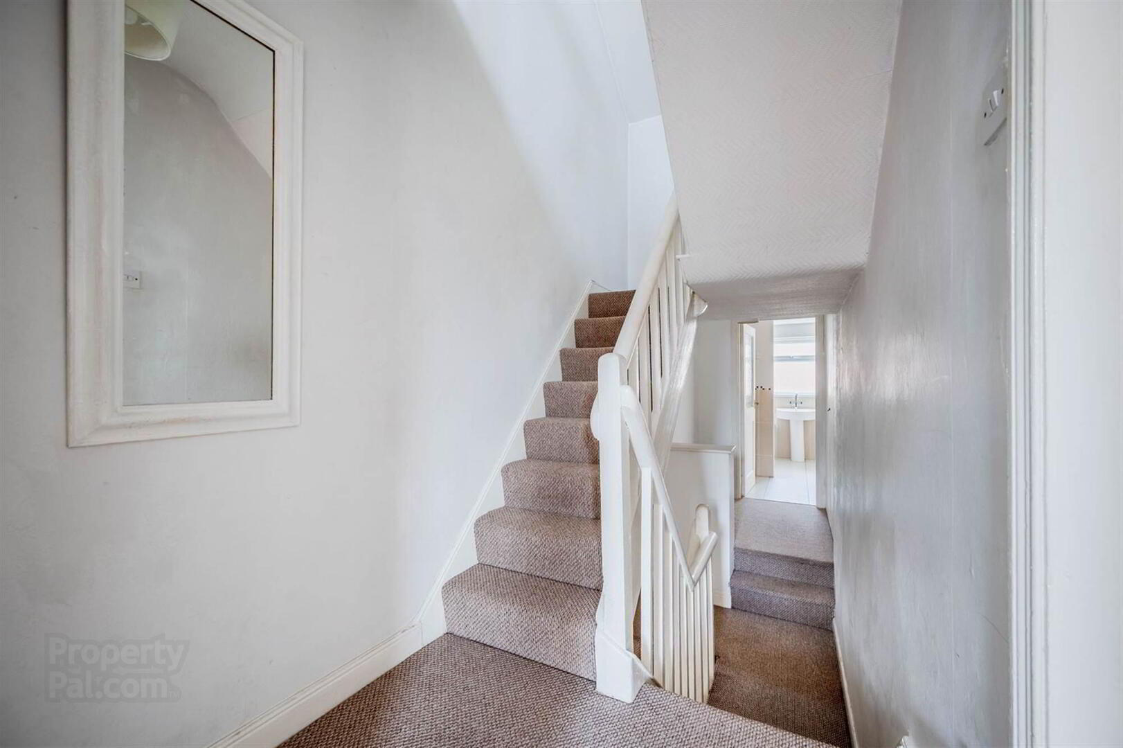 57 Downshire Road 14 of 18