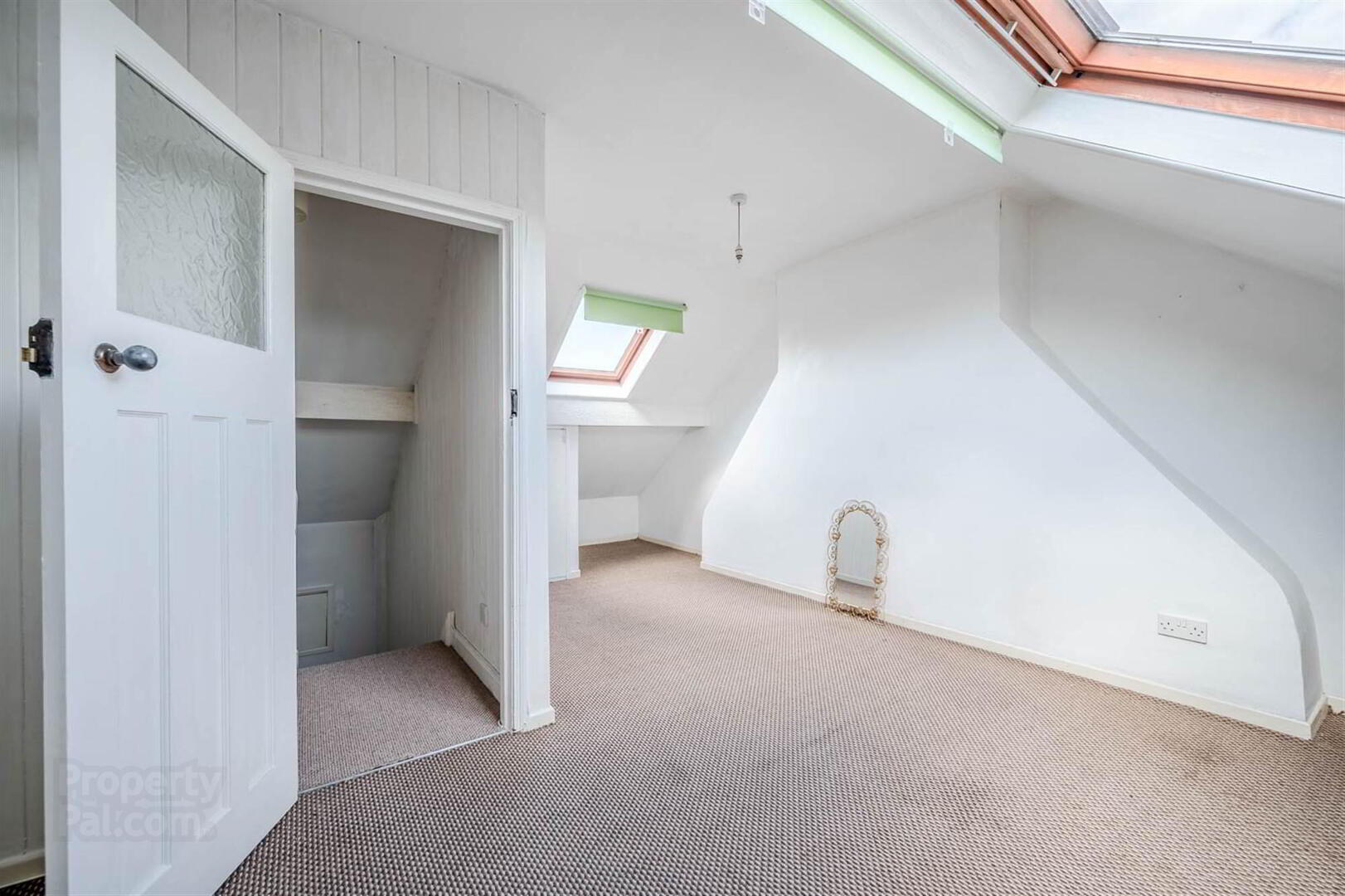 57 Downshire Road 15 of 18