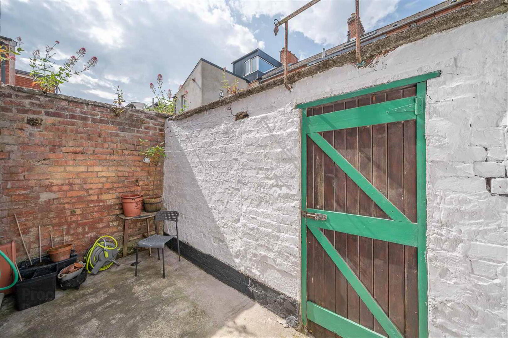 57 Downshire Road 18 of 18