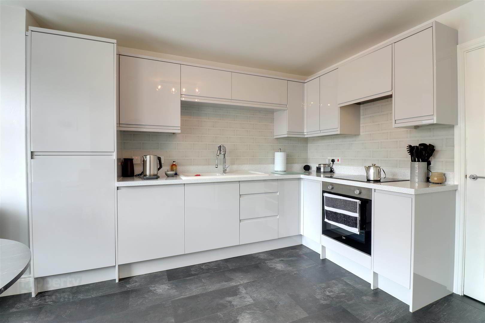 32 Balmoral Square 5 of 25