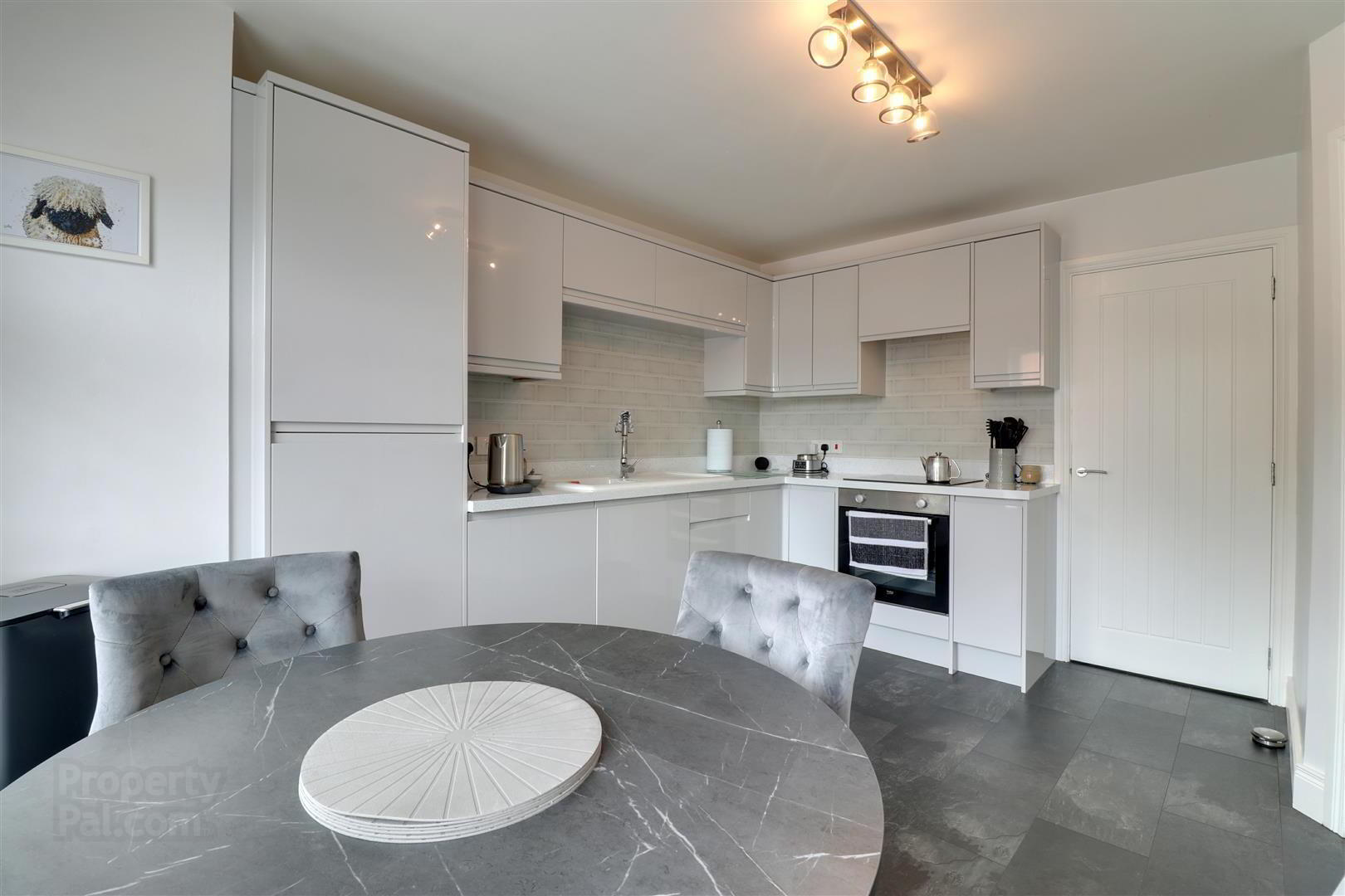 32 Balmoral Square 4 of 25