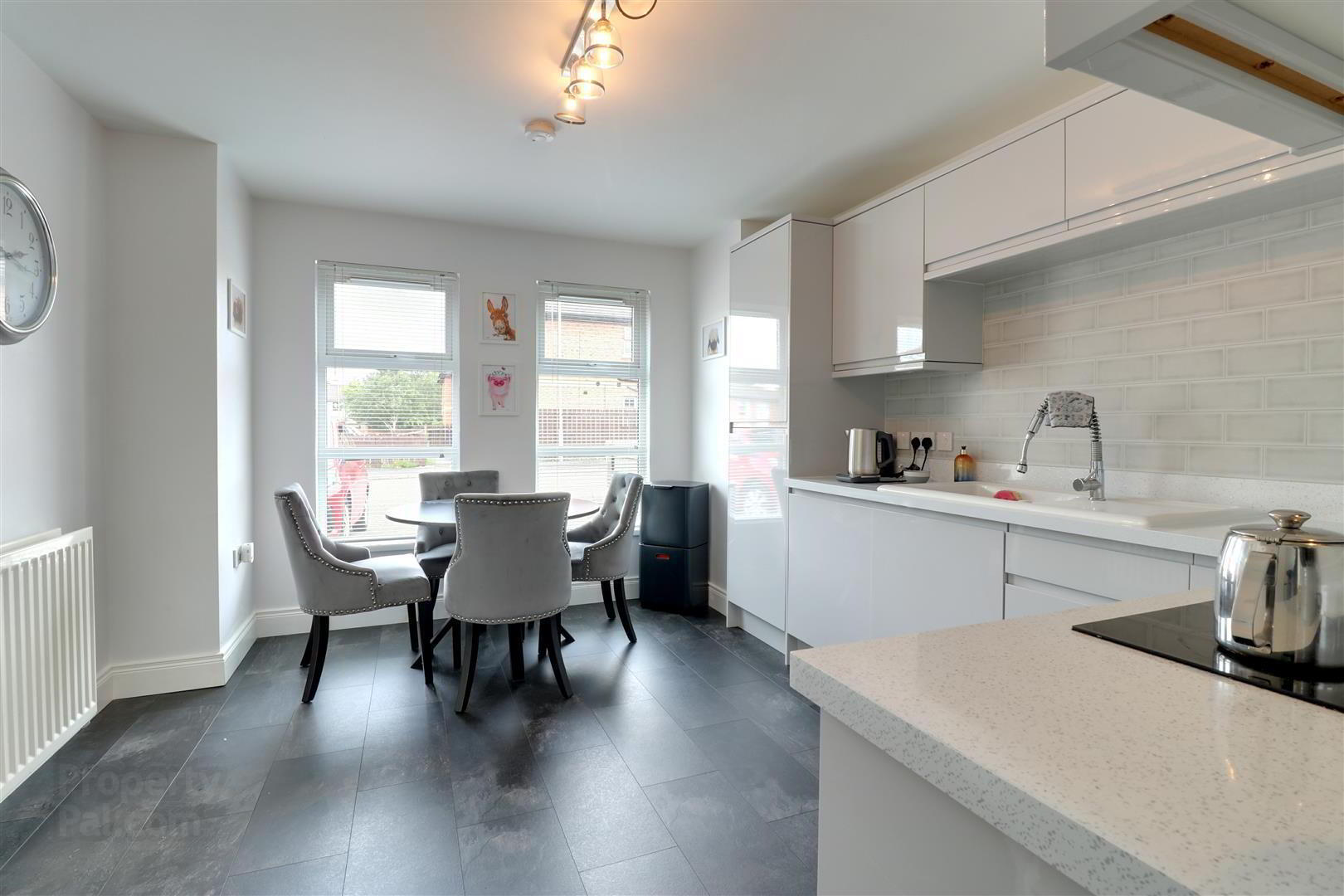 32 Balmoral Square 6 of 25