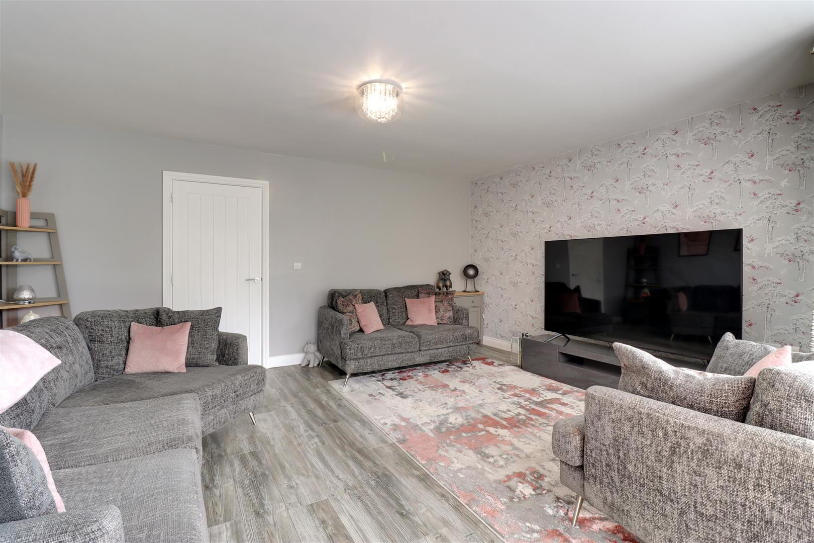 32 Balmoral Square 10 of 25