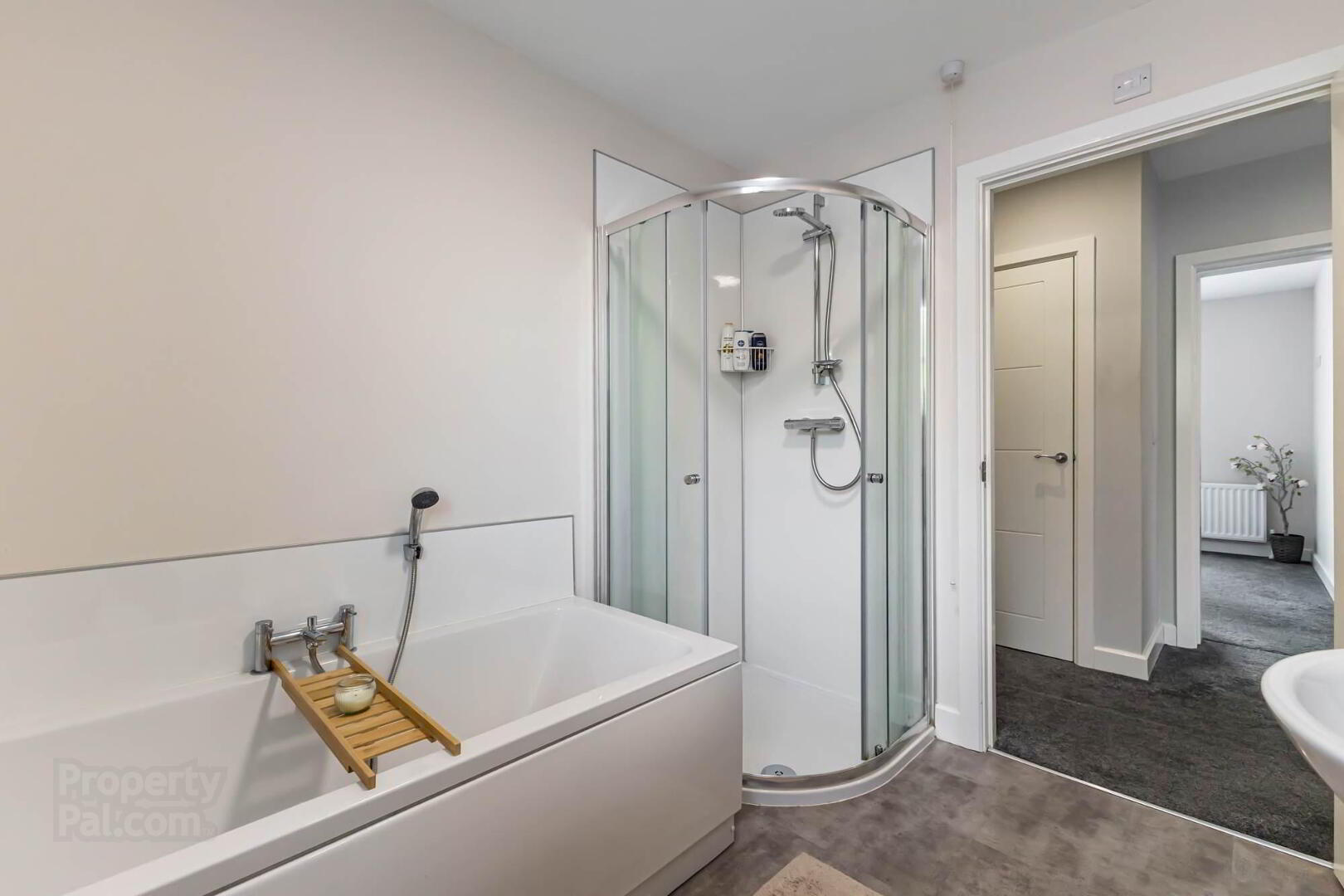 Apt 2, 47 Ayrshire Road 15 of 17