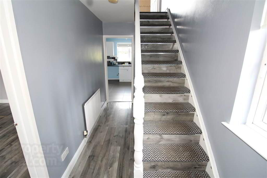 5 Canmore Street 4 of 13