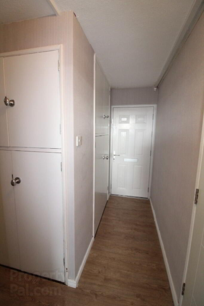 7d Beechwood House 2 of 15
