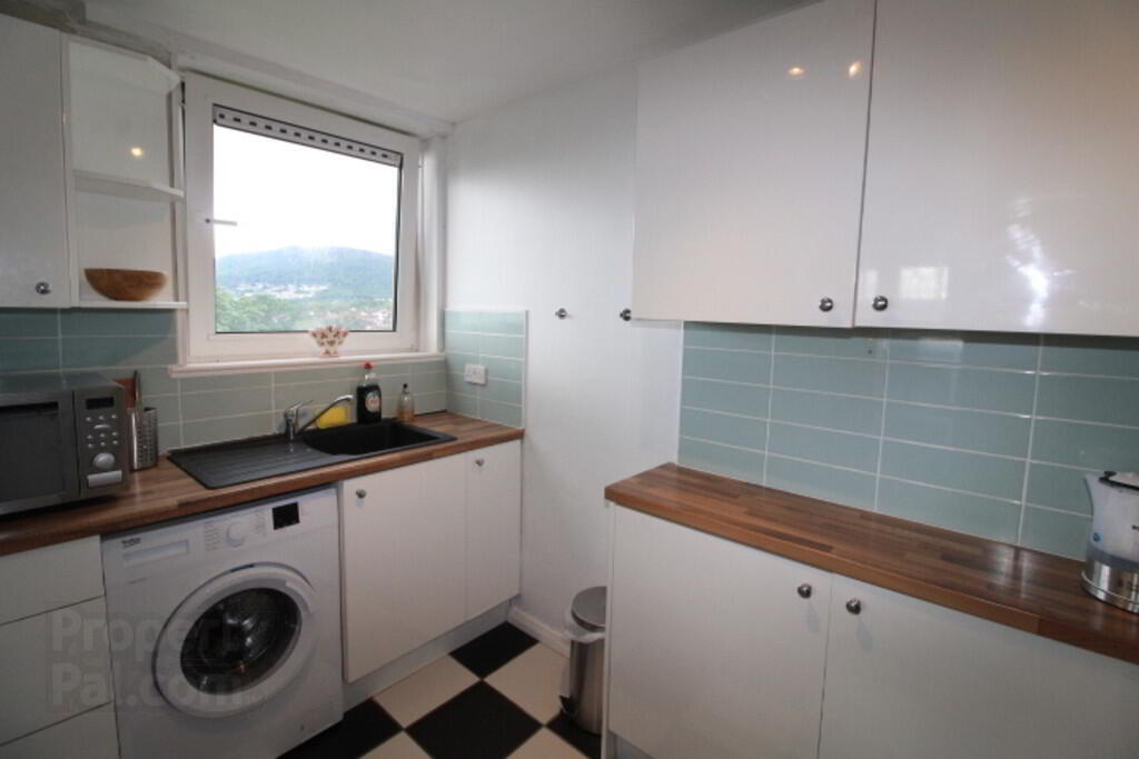 7d Beechwood House 8 of 15